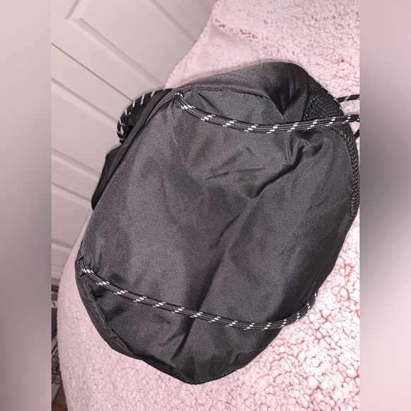 Victoria’s Secret PINK drawstring bag NWOT - Picture 3 of 9